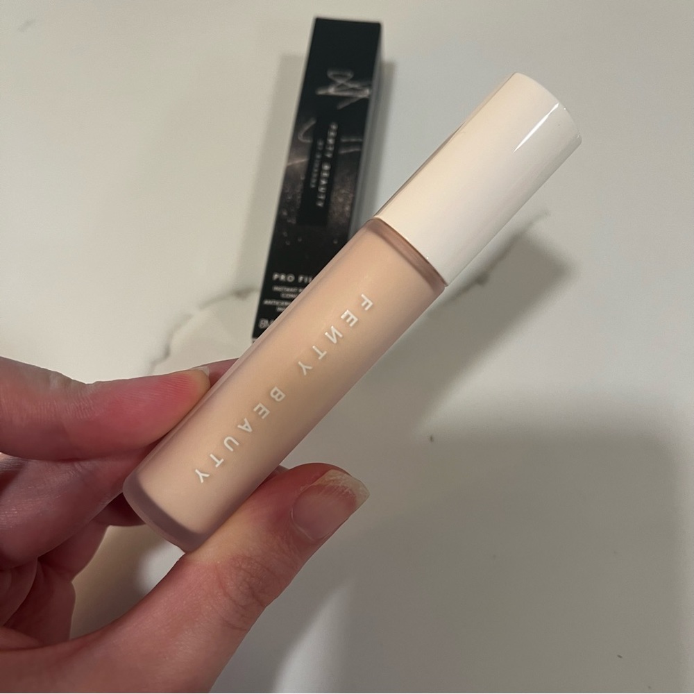 NIB Fenty Pro Filtr Concealer 120 Light